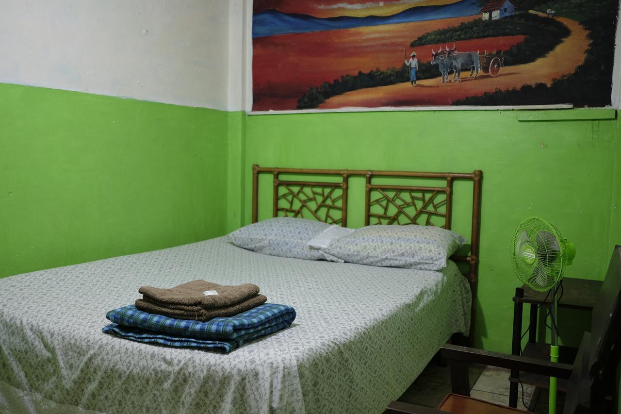 Hostal Del Este Santa Fe Сан-Хосе Екстер'єр фото