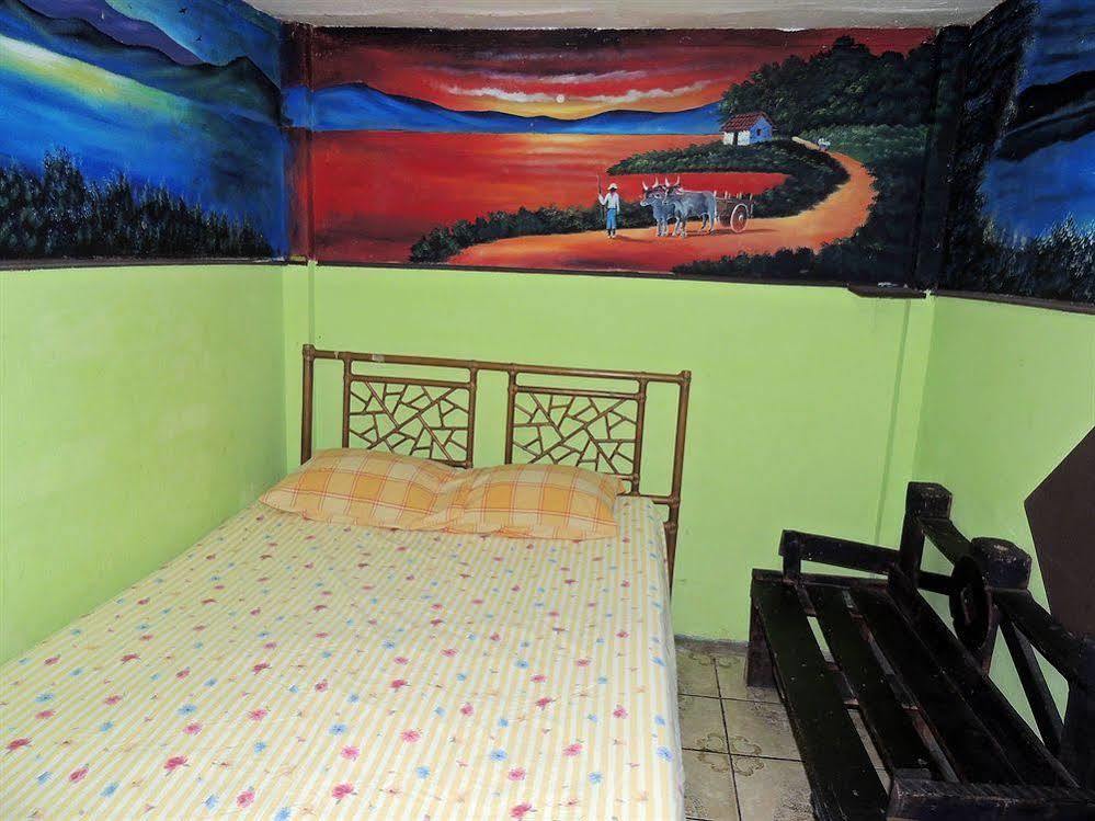Hostal Del Este Santa Fe Сан-Хосе Екстер'єр фото