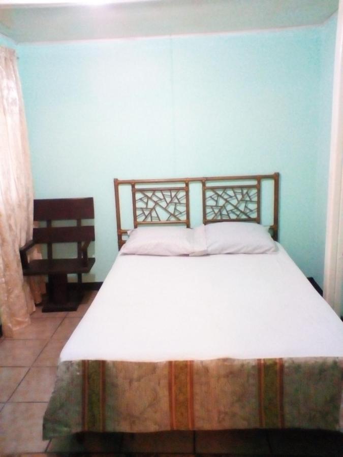Hostal Del Este Santa Fe Сан-Хосе Екстер'єр фото